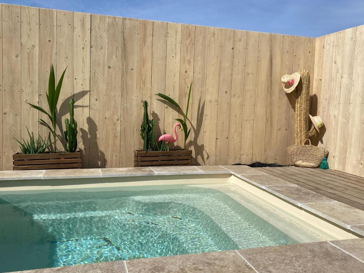 Mas Des Oliviers, Maison Avec Piscine Privative Et Chauffee Locamargue * Saintes-Maries-de-la-Mer