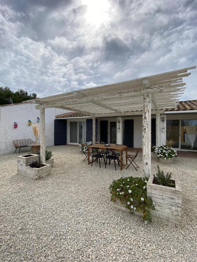 Holiday home Mas Des Oliviers, Maison Avec Piscine Privative Et Chauffee Locamargue