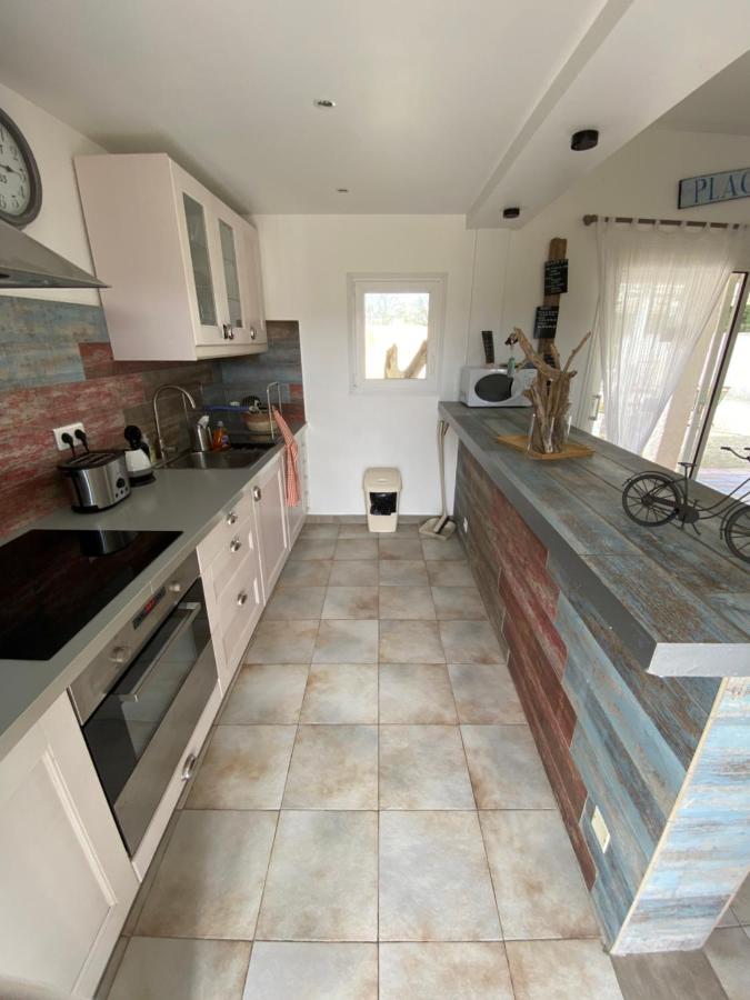 Mas Des Oliviers, Maison Avec Piscine Privative Et Chauffee Locamargue Holiday home *