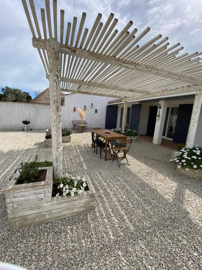 Holiday home Mas Des Oliviers, Maison Avec Piscine Privative Et Chauffee Locamargue