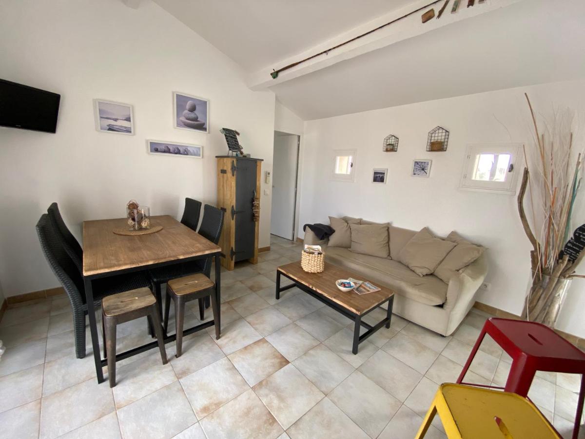 Mas Des Oliviers, Maison Avec Piscine Privative Et Chauffee Locamargue * Saintes-Maries-de-la-Mer